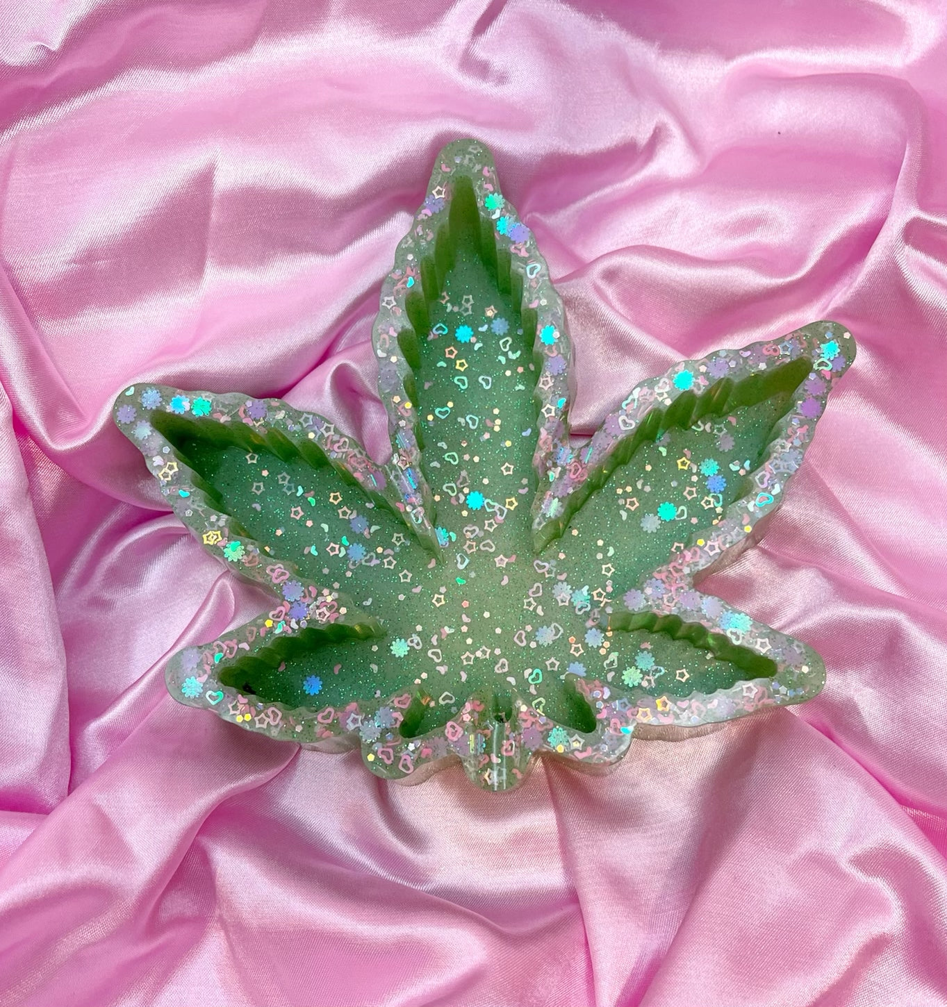 Green glitter leaf ashtray