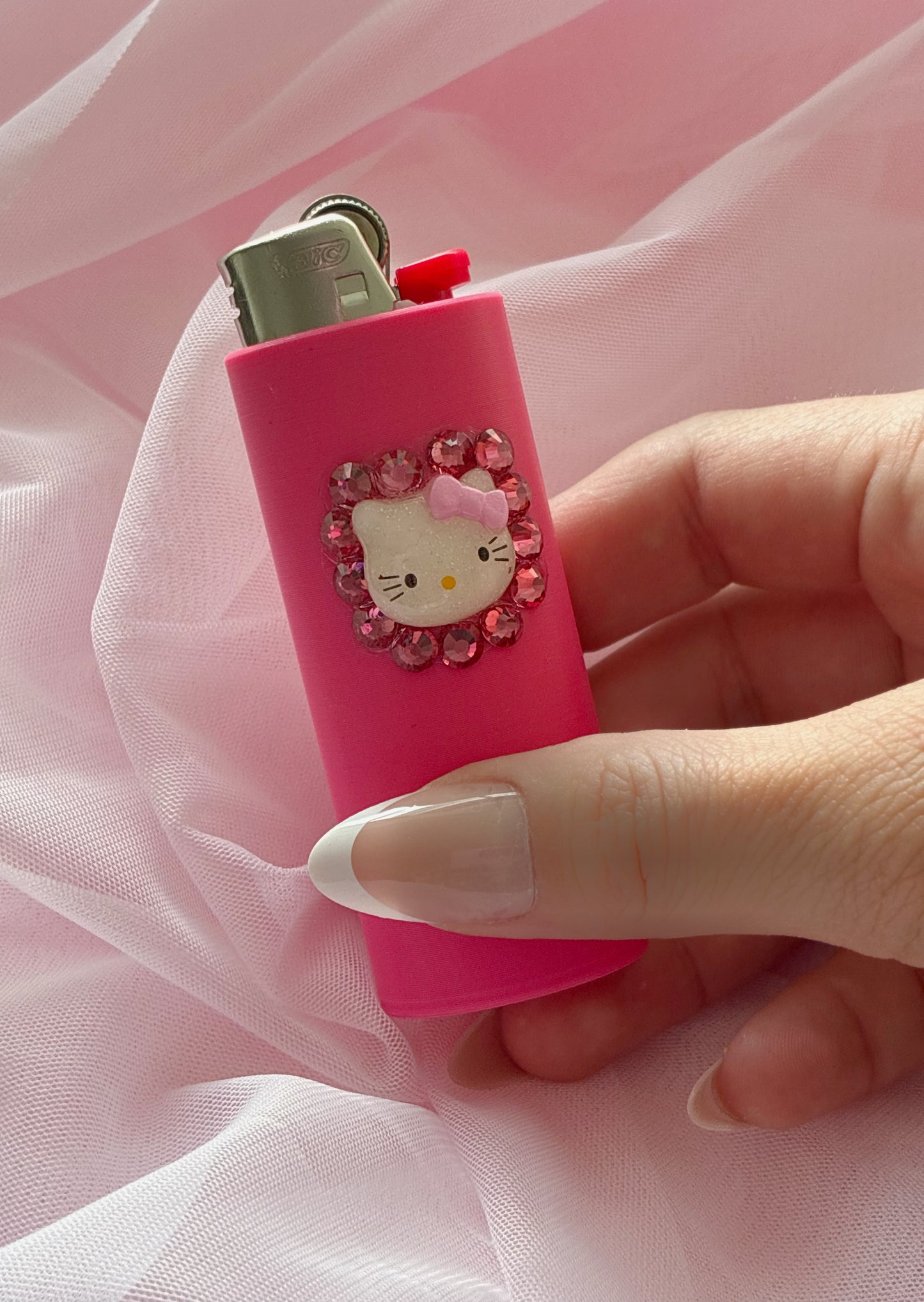 Kitty lighter sleeve