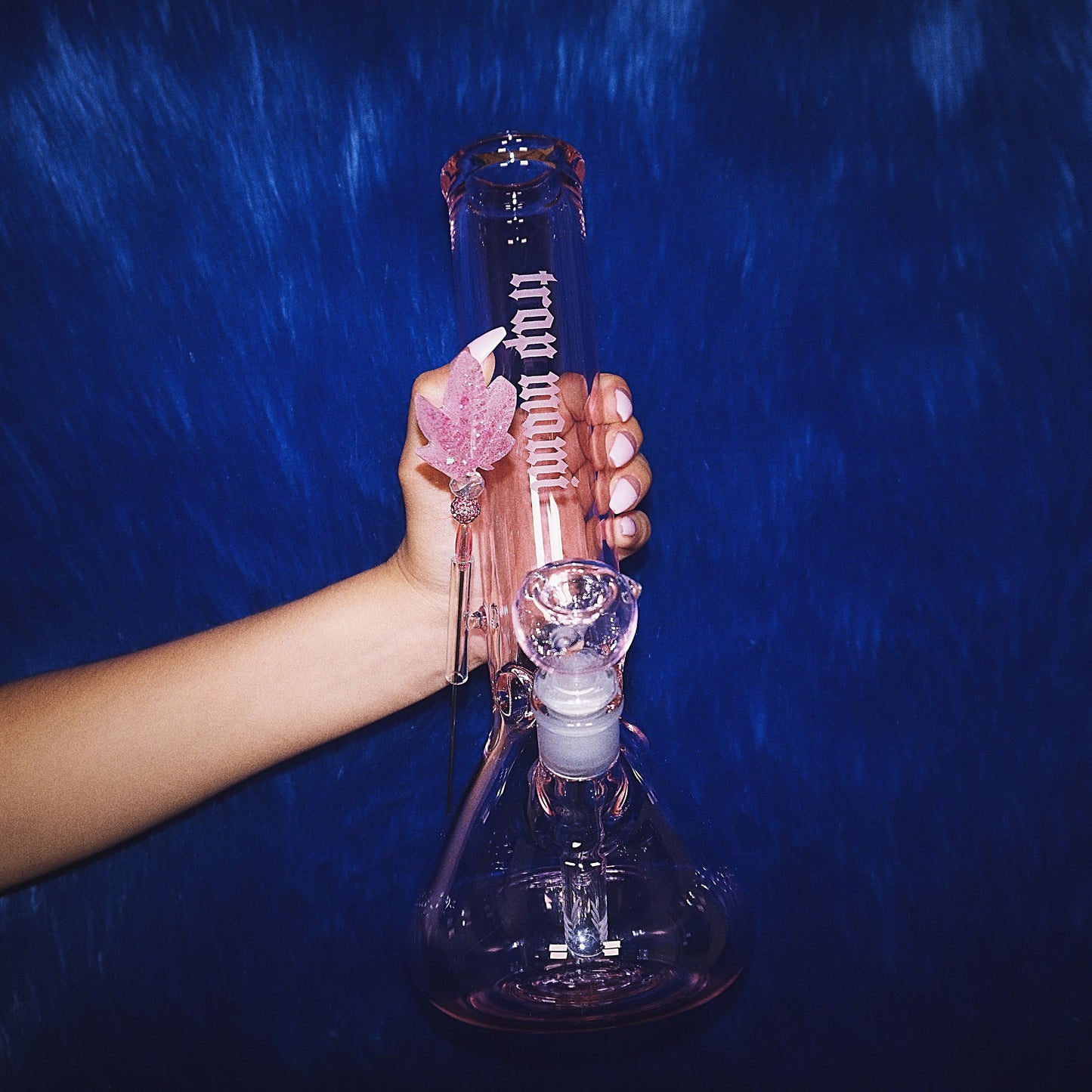 Pink Trap Mami Bong