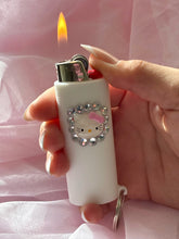 Load image into Gallery viewer, White Kitty lighter sleeve

