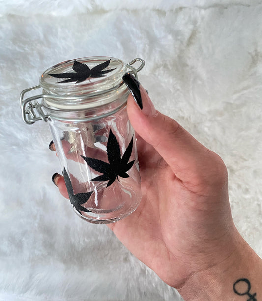 Black leaf stash jar